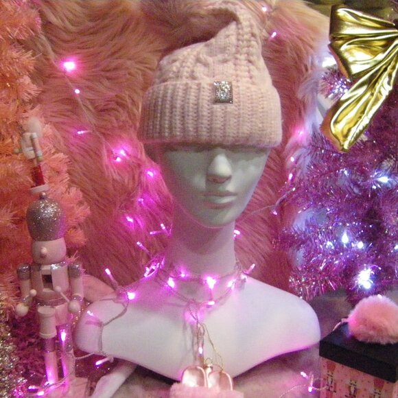 Victoria's Secret Cozy Cable-Knit Pom Beanie Ballerina Pink NWT - Picture 6 of 15